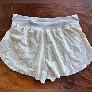 Lululemon fast and free high rise short 2 inch size 8